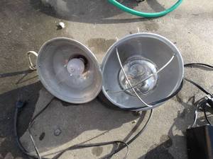 lot 1664 image: 2 clip on lights