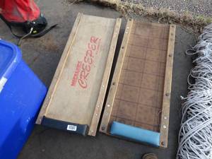 lot 1675 image: 2 wood creepers