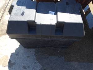 lot 1693 image: Plastic battery box