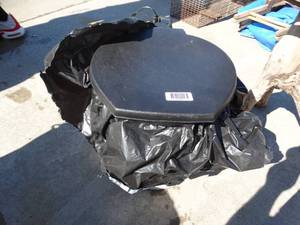 lot 1696 image: Portable camping toilet