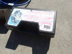 lot 1704 image: Set of tire chains in case-