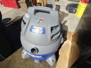 lot 1710 image: Shop-Vac 16 gallon 5.75 HP wetdry vac