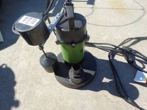 lot 1730 image: Drummond sump pump