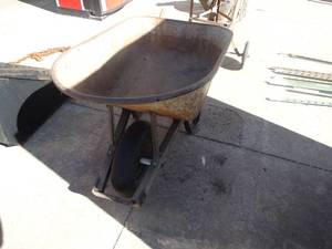 lot 1747 image: Wheelbarrow