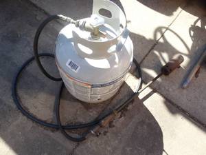 lot 1749 image: Propane tank w weed burner attachment