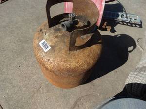 lot 1764 image: Propane tank