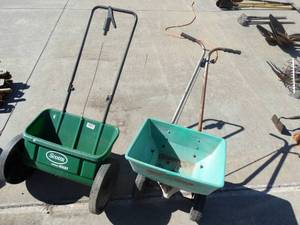 lot 1768 image: 2 seed spreaders