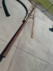 lot 1789 image: 20 ft piece of square steel tube & long steel flat piece