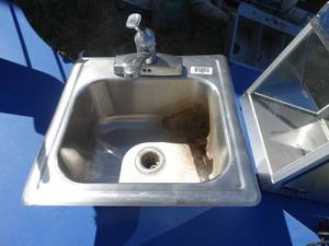 lot 1798 image: Stainless hand wash sink w faucet