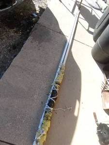lot 1830 image: Volleyball net w poles