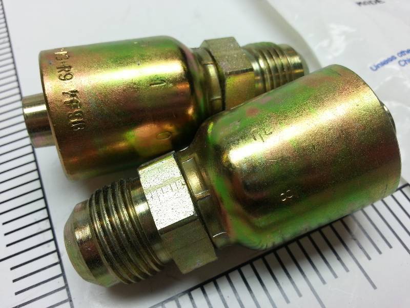 lot 1947-2 image: New pair of Parker 10343-10-8 Male Adapter Steel hose ends.
