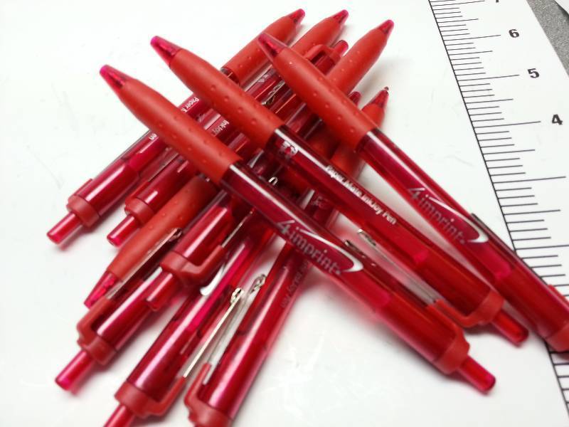 lot 9209 image: 10 pack of the real Paper Mate� InkJoy 300RT Red Ink NEW Ballpoint Retractable Pens.