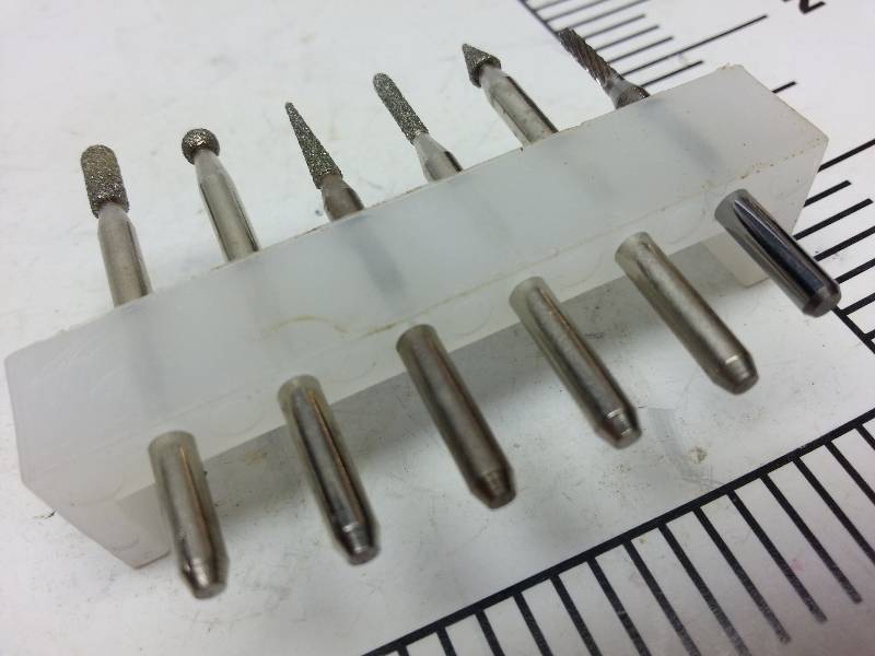 lot 8984 image: 6 piece Dremel small bit tools.  Do some fine work with this set