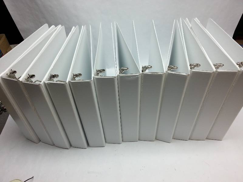 lot 8947 image: New box of 12 (dozen) Just Basics Basic D-Ring View Binder 1 12 Rings 38% Recycled White