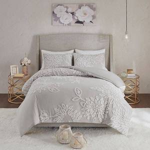 lot 7078 image: Madison Park Veronica KingCalifornia King 3-Pc. Tufted Cotton Chenille Floral Comforter Set Bedding