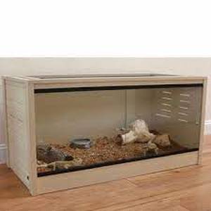lot 3834 image: NewAgePet Mojave Reptile Lounge