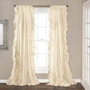lot 3836 image: Lush Decor Curtain Panels