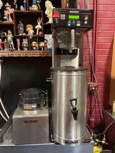 lot 5817 image: Bunn Infusion Series Brewer