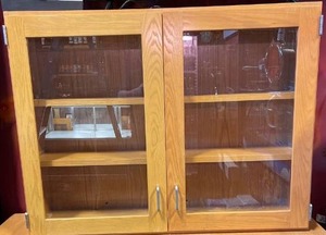 lot 5820 image: Solid oak cabinet with two glass doors and two adjustable shelves