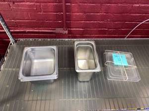 lot 21466 image: Misc Lot of (5) pans & lids