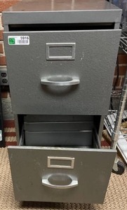 lot 5916 image: Metal filing cabinet with 2 drawers