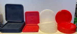 lot 21525 image: Lot of 22 lids