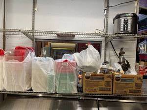 lot 21534 image: lot of 2 Wire racks with wall supports