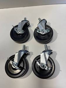 lot 21536 image: Lot of 4locking castors