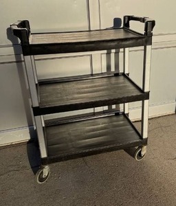 lot 21548 image: mobile cart