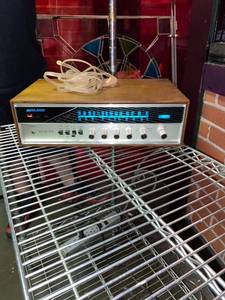 lot 21687 image: vintage Midland international receiver