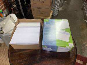 lot 21690 image: lot of 2 peel and seal security envelopes
