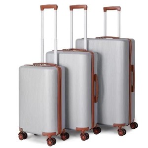 lot 4024 image: HIKOLAYAE Family Weekender Spinner Set - Argent Silver