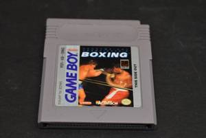 lot 5280 image: Vintage Heavyweight Championship Boxing Game Cartridge  For Original Game Boy