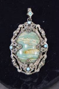 lot 1030 image: Oval Pendant  Silver-tone & Turquoise  2.5 Pendant