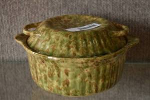 lot 1172 image: Green & Brown Mottled Dutch Oven