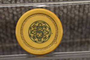 lot 1079 image: Vintage Illegal Casino Chip  Inlaid SC #5  BakeliteCelluloid  6 38