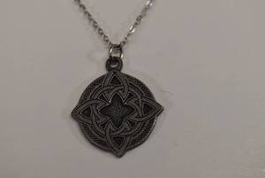 lot 1095 image: Celtic Knot Circle Necklace  Silver Tone