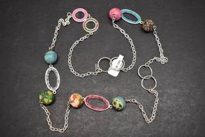 lot 1116 image: Viva Beads Necklace  Viva Beads  Various colors