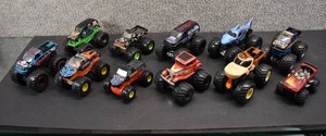 lot 1152 image: Lot of Various Monster Truck Toys