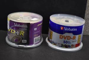 lot 1164 image: 100 Verbatim DVD & -R Discs Blanks  New In Package