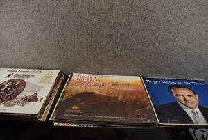 lot 2004 image: Lot of 20 Assorted Records  Includes Roger Williams  LP  12