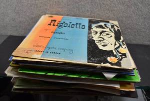 lot 2017 image: Lot of 31 Assorted Records  LP  12