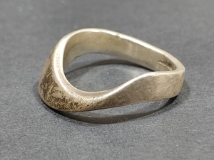 lot 3061 image: VTG Sterling Ring Abstract Design 3.6g