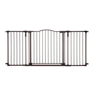 lot 1347 image: Toddleroo by North States Deluxe Decor Gate