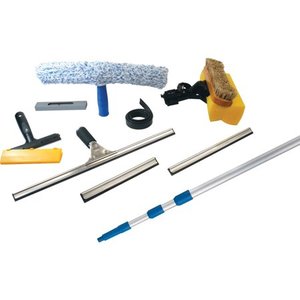 lot 3996 image: Ettore Universal Window Cleaning Kit