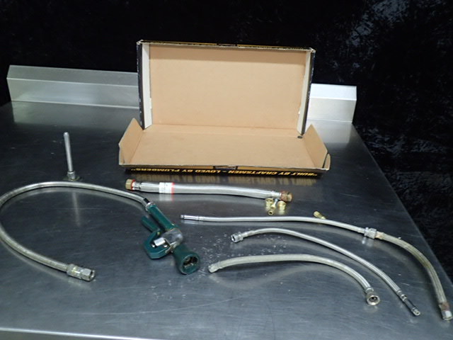 lot 8384 image: Commercial Overhead Sprayer