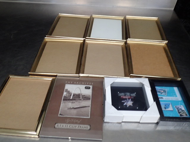 lot 9006 image: Picture Frames