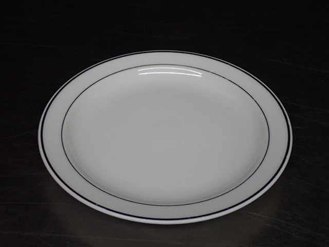 lot 9023 image: Lot of 6.75 Small Plates