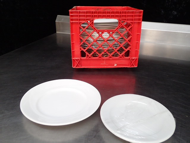 lot 9062 image: 11in Plates and 9in Plates