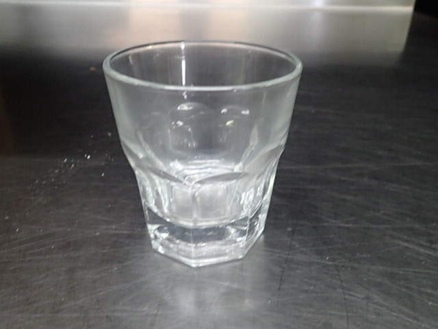 lot 9111 image: Box of Rocks Glasses
